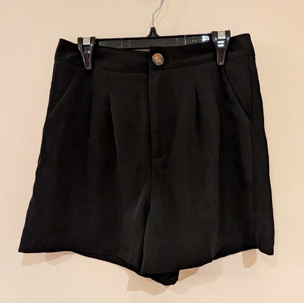 Chic Black High Waist Women's Shorts